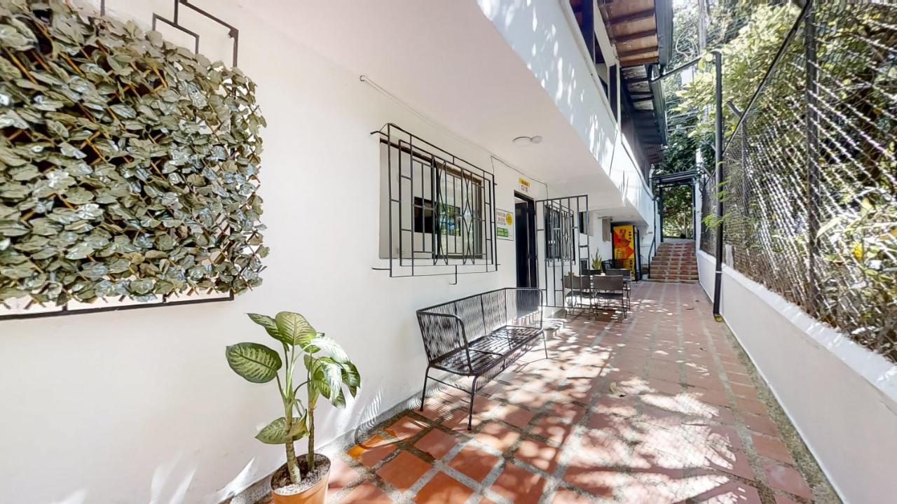 Providencia Hostel Habitaciones เมเดยิน ภายนอก รูปภาพ