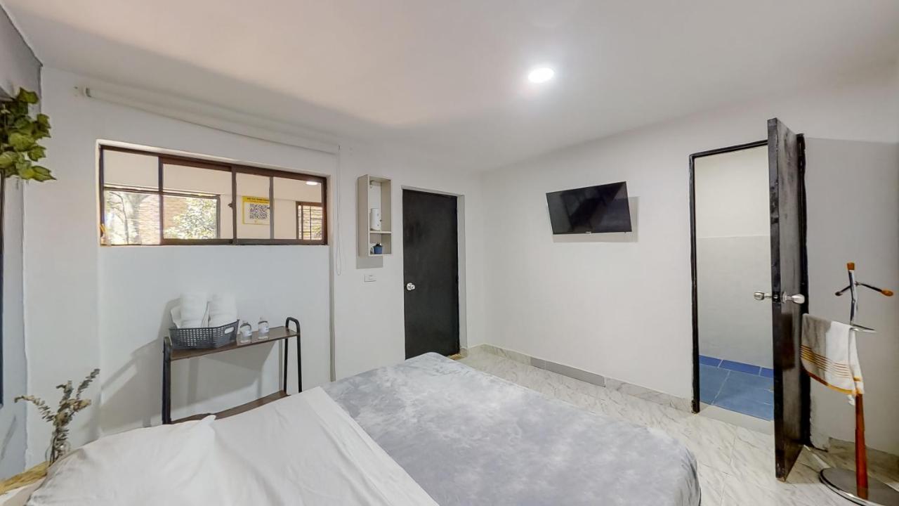 Providencia Hostel Habitaciones เมเดยิน ภายนอก รูปภาพ